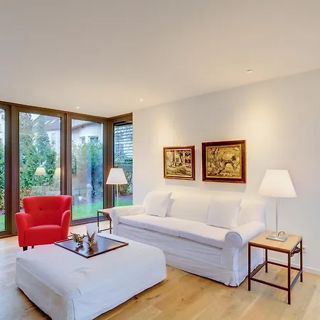 Elisabeth Garni Hotel 3*
