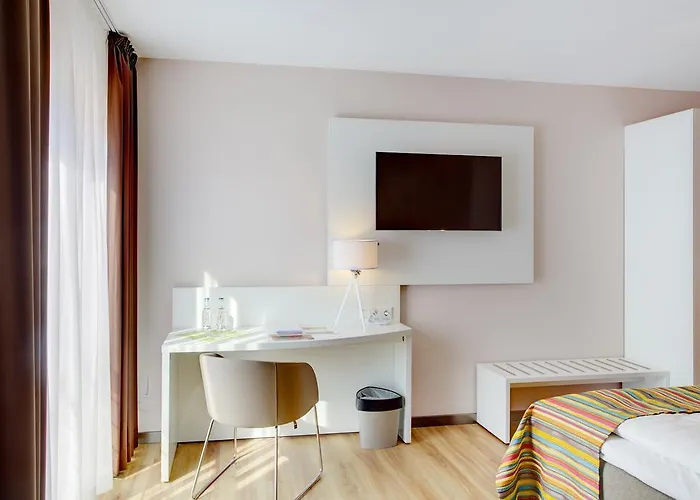 Elisabeth Garni Hotel 3*